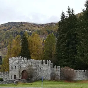  Appartamento Un Nido Nella Torre Del Castello Italia